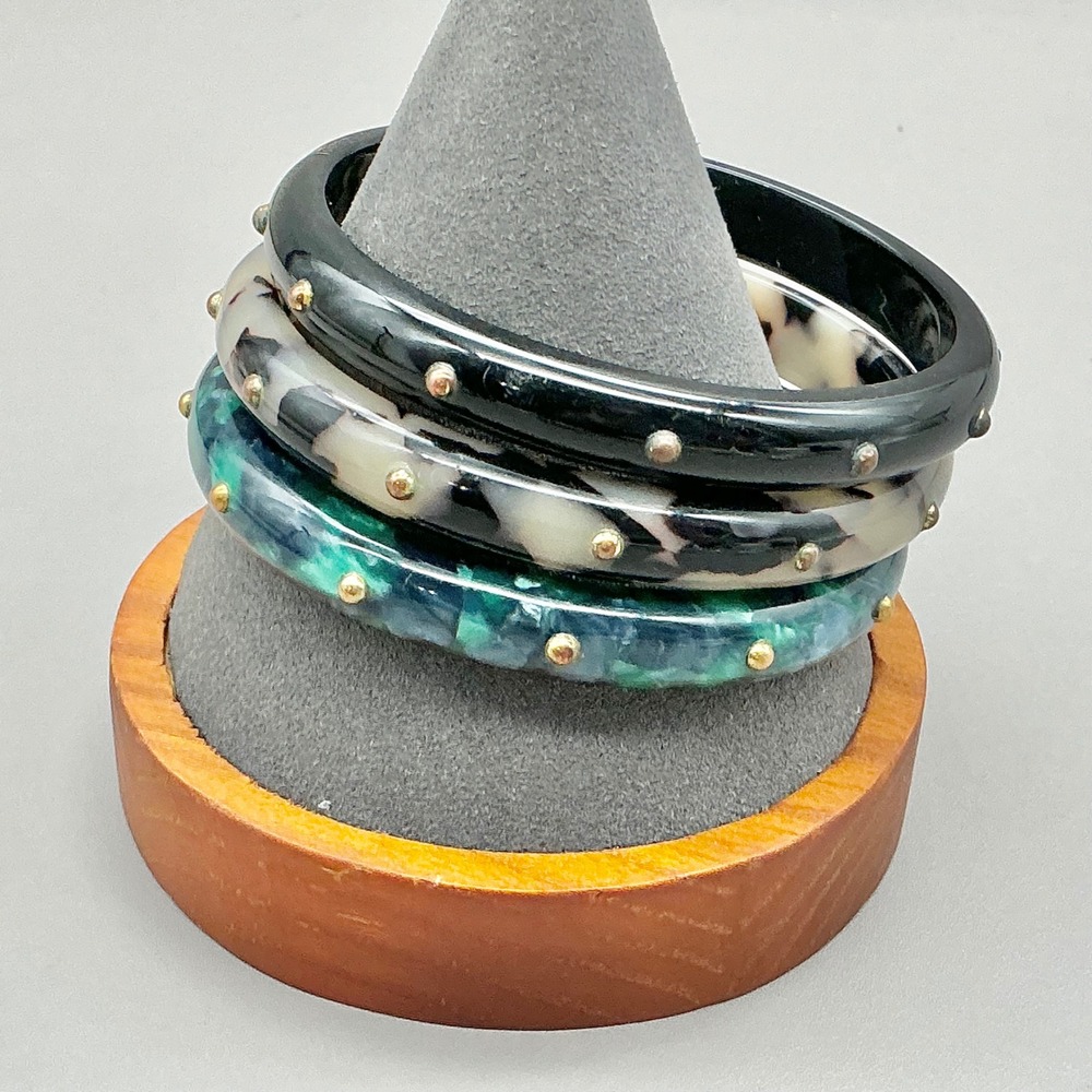 Zenzii Bangle Bracelet Set Womens Multicolor Resin Studded Stackable Jewelry